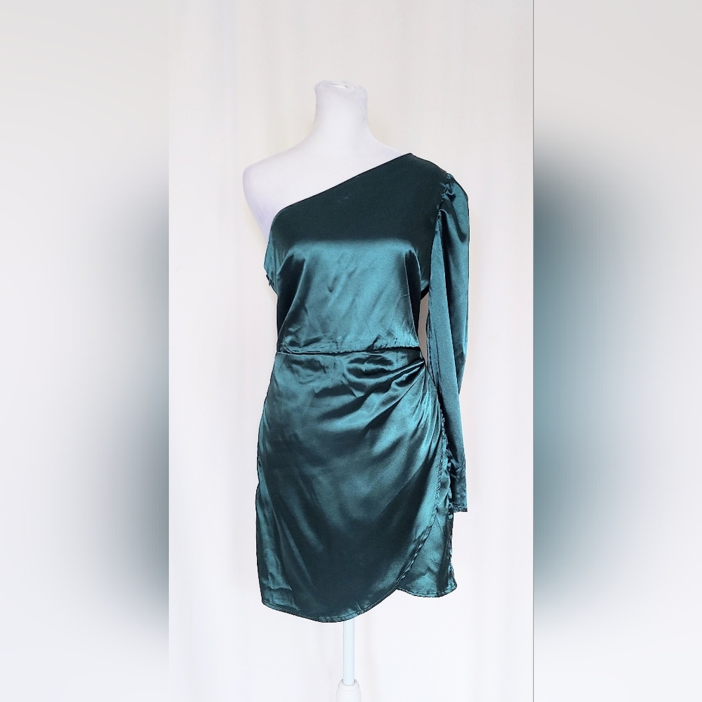 Altar'd State One Shoulder Satin Ruched Dress Emerald Green Size Medium